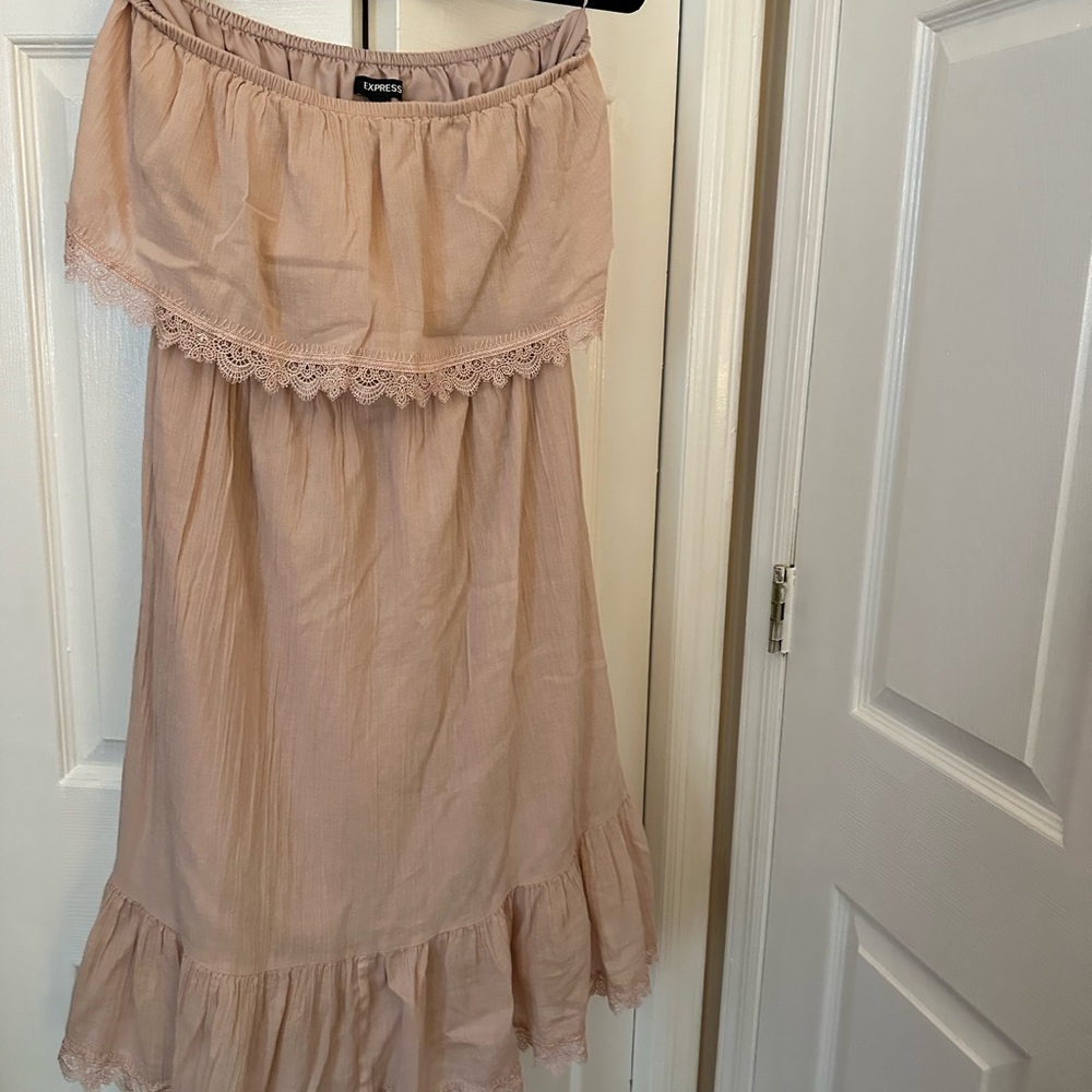 Strapless dress